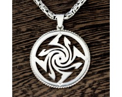 Оберег Гаруда из серебра в круге-foto2