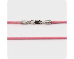 Розовый шнур из ткани с серебряным замком